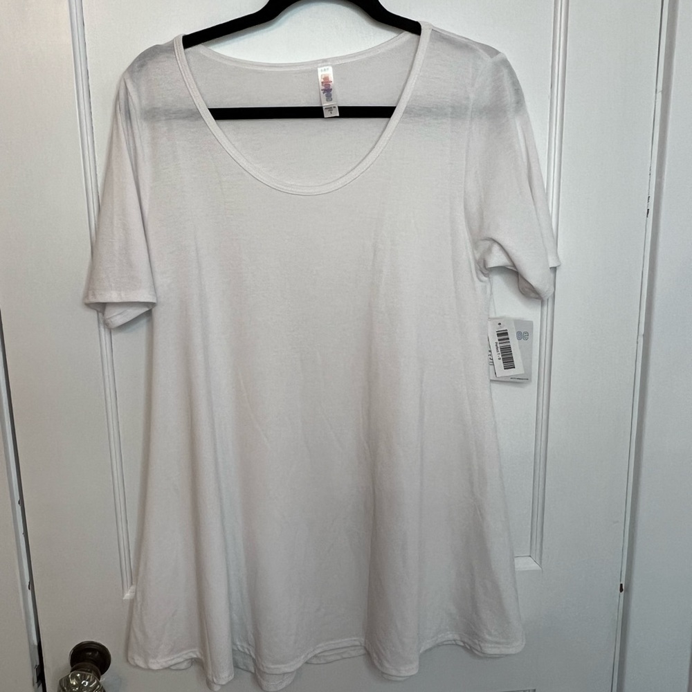 White Lularoe Perfect tee, small, NWT